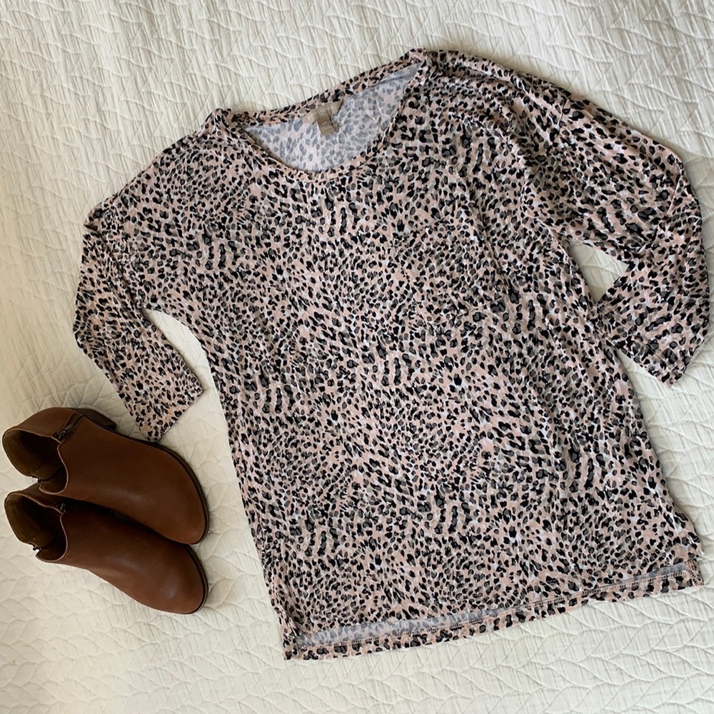 Banana Republic Blush Pink Leopard Shirt